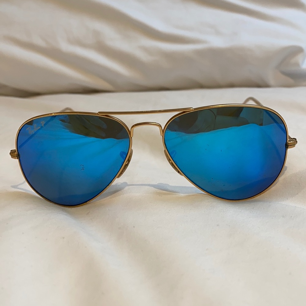 Blue Mirrored Polarized Aviator Ray bans